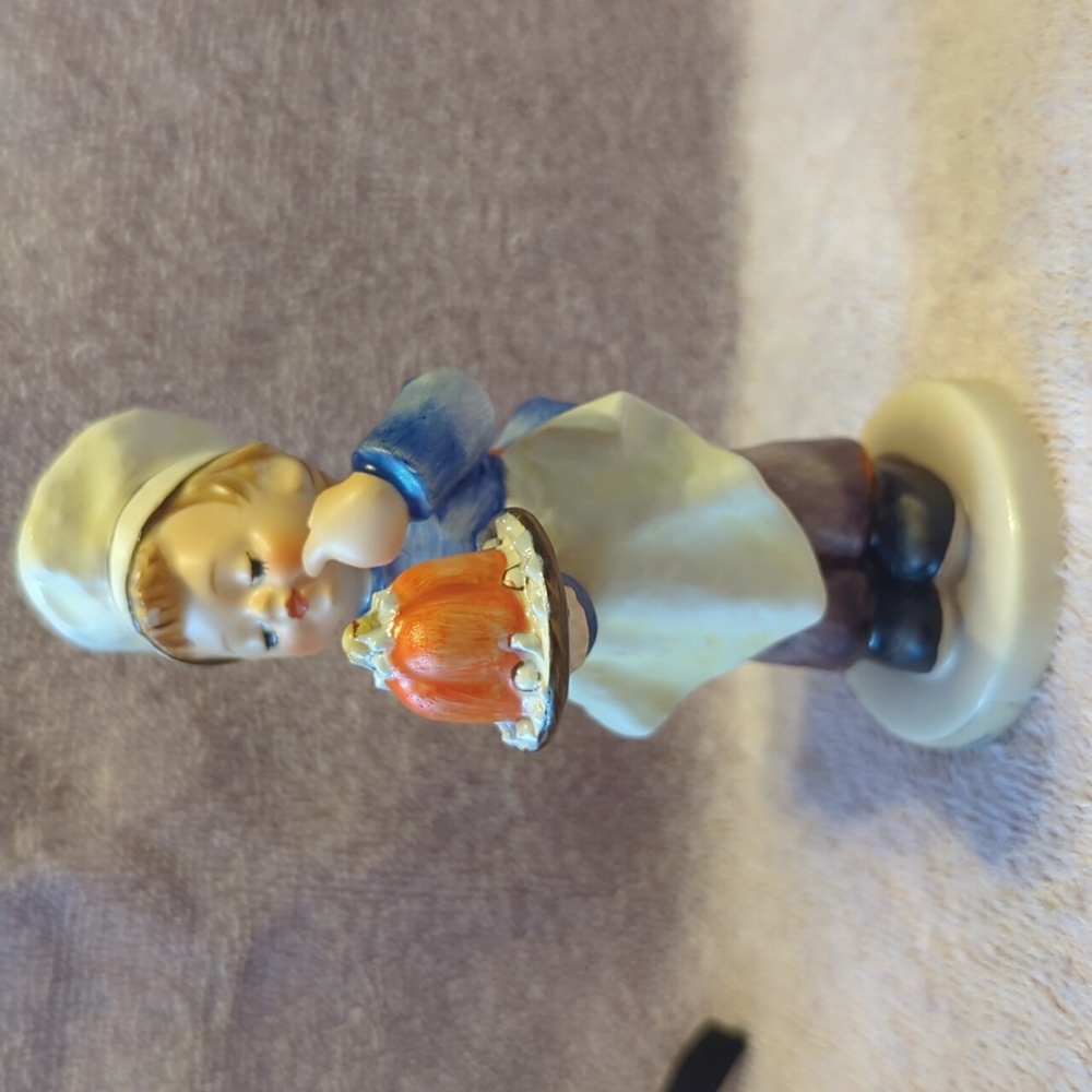 Goebel Figurine